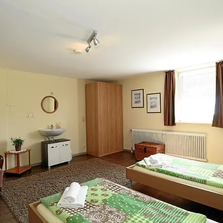 Ilonas Gastehaus شقة Meissenheim